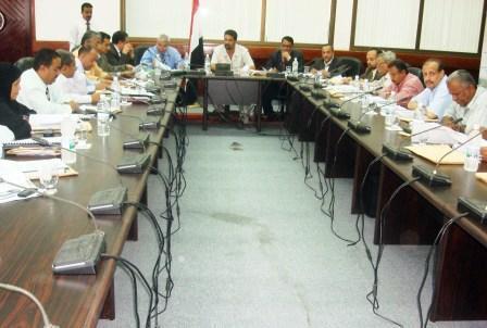 د. الجفري يترأس اجتماع المكتب التنفيدي لمحافظة عدن